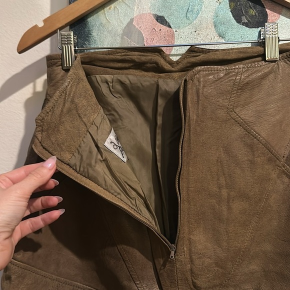 Vintage 1990s patchwork brown leather mini skirt with gold coin trim high waist - Picture 10 of 10